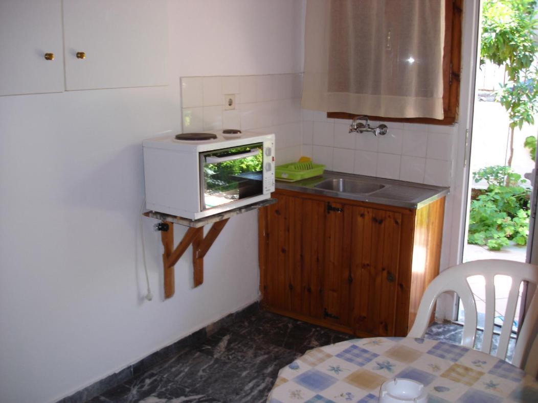 ilias appartements tsaprounis Ellinika  Extérieur photo